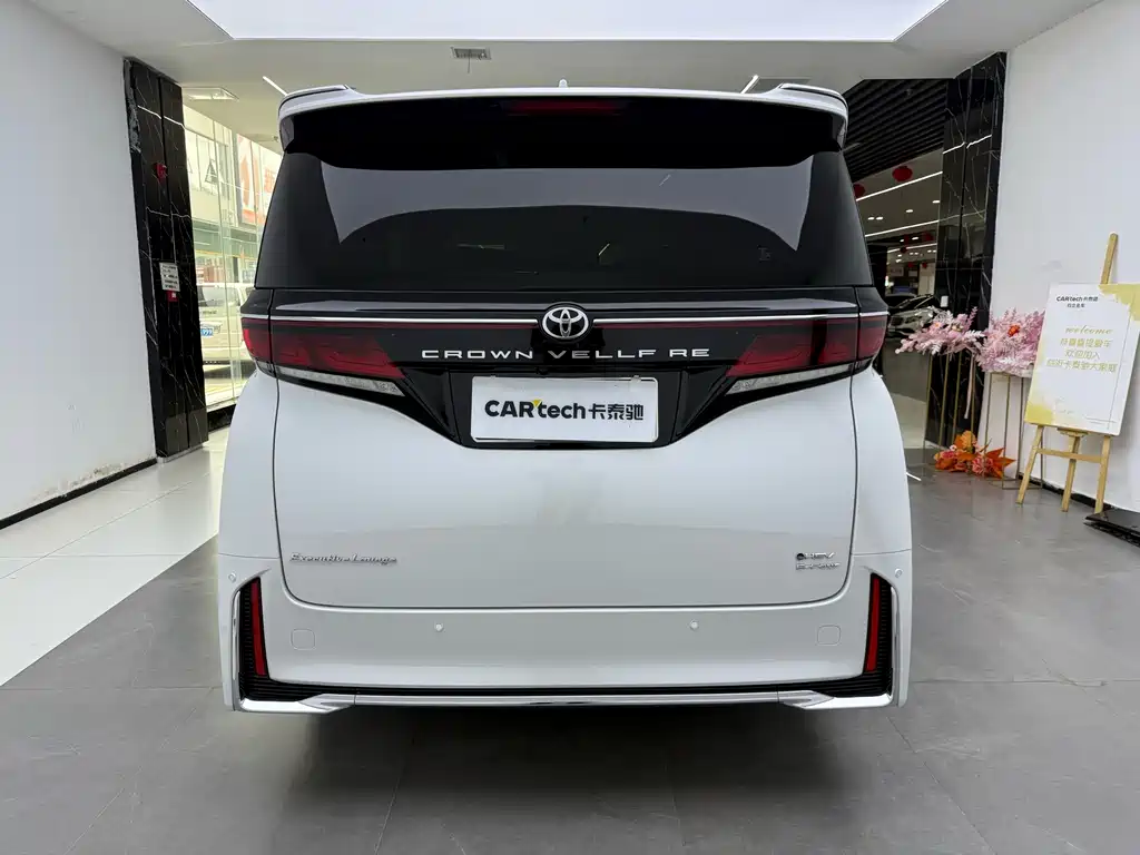 Toyota Vellfire 2024 — фото 17