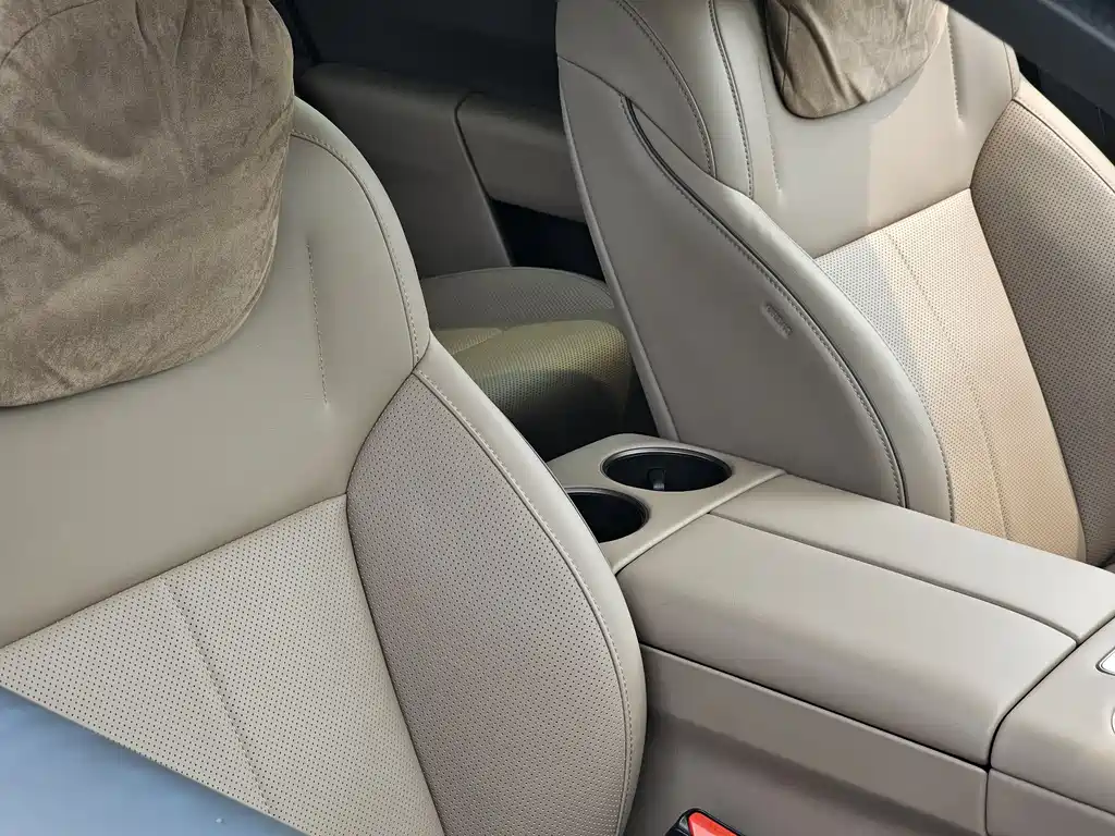 Li Auto i8 2025 — фото 17