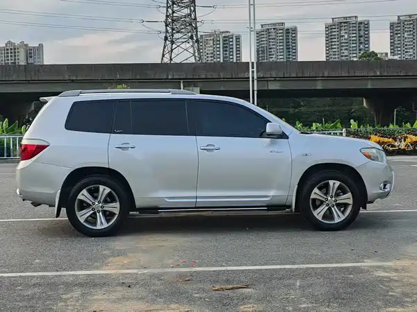 Toyota Highlander 2011