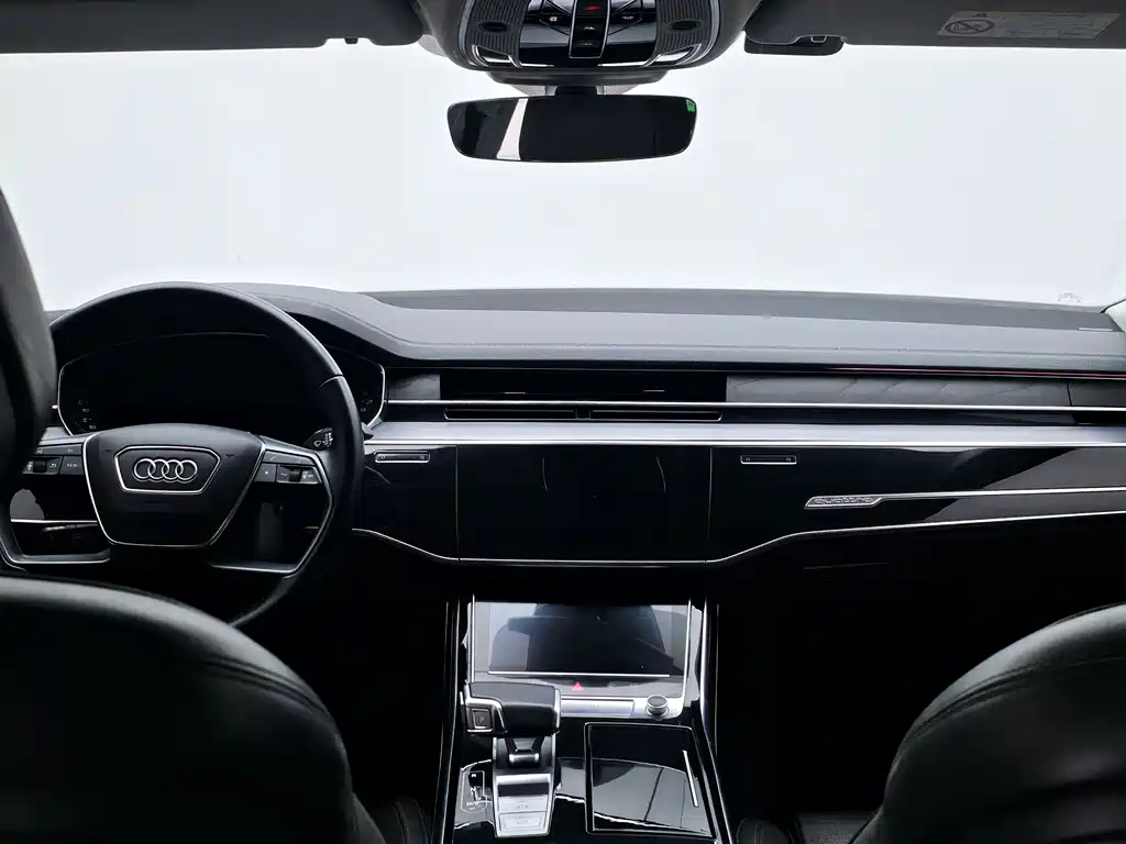 Audi A8 2020 — фото 27