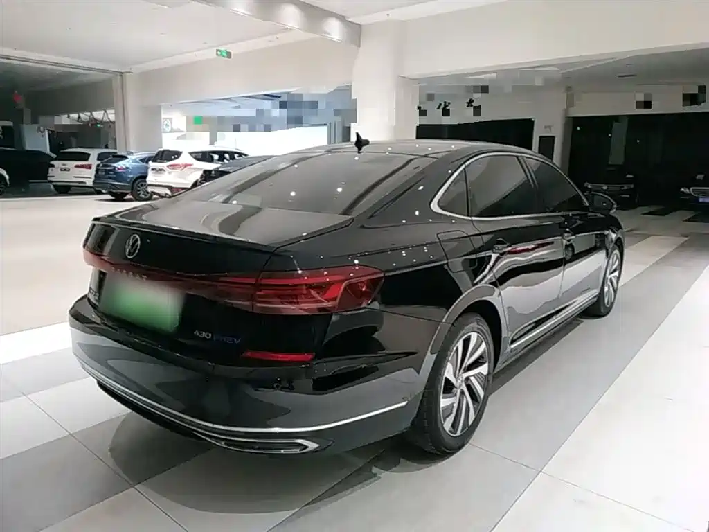 Volkswagen Passat New Energy 2023 — фото 7