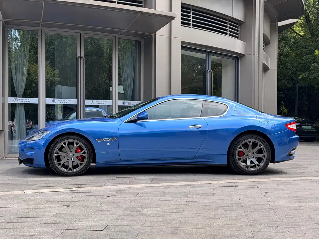 Maserati Granturismo 2015 — фото 2