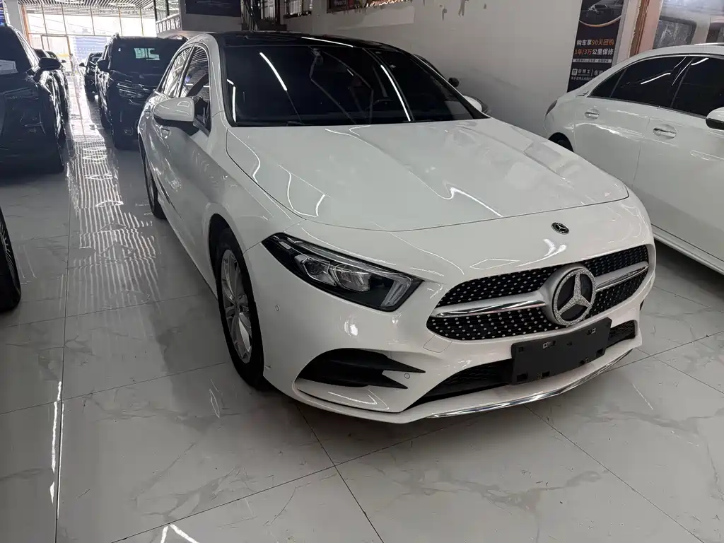 Mercedes-Benz A-Class 2022 — фото 3