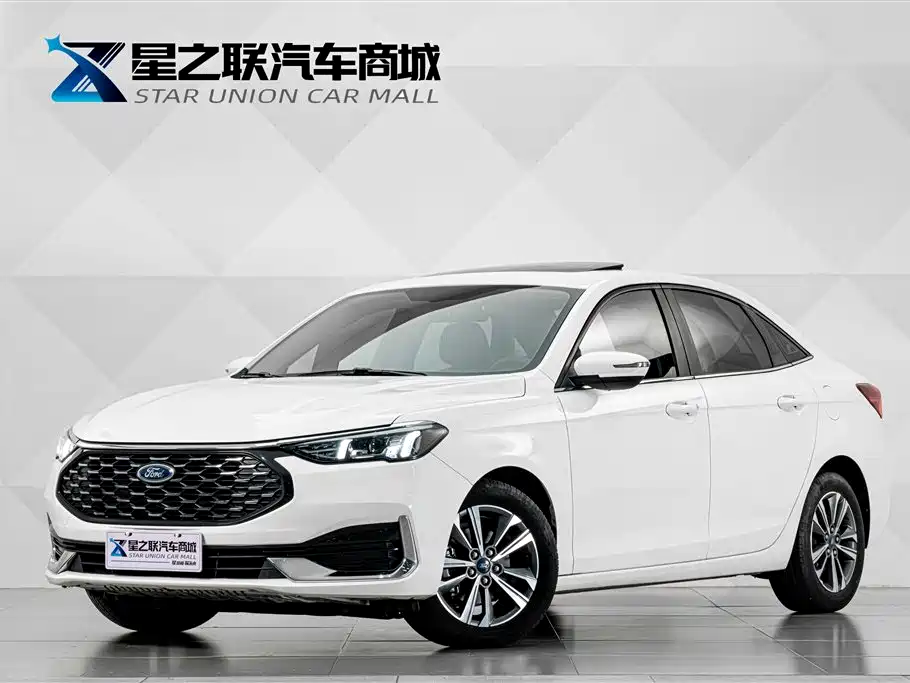 Ford Escort 2022 — фото 1