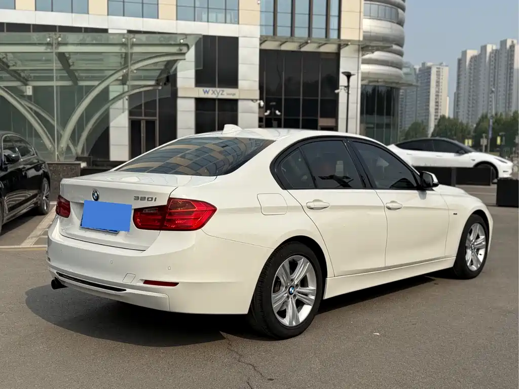 BMW 3 Series 2014 — фото 14