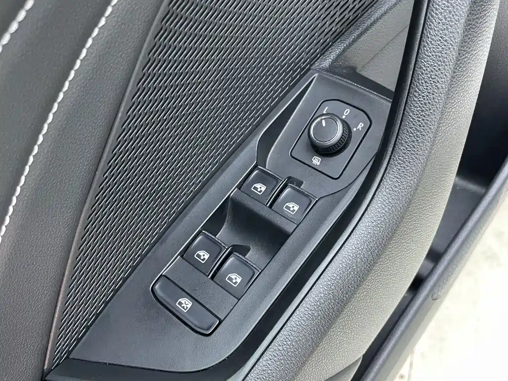 Skoda Octavia 2022 — фото 20