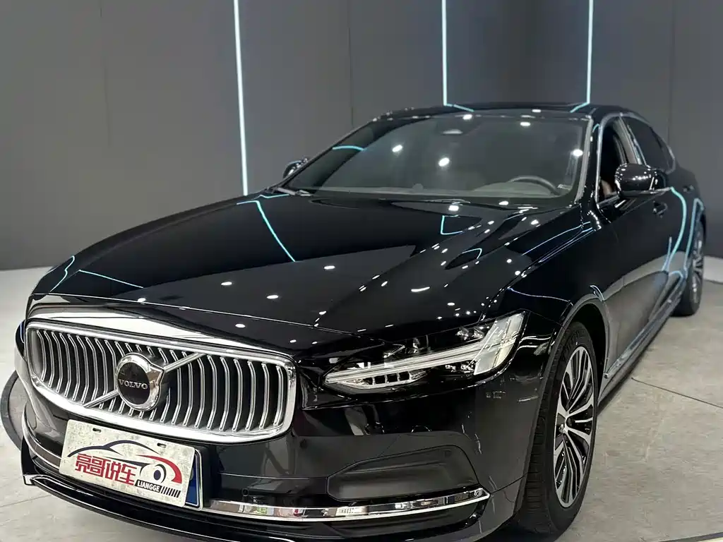 Volvo S90 2023 — фото 1