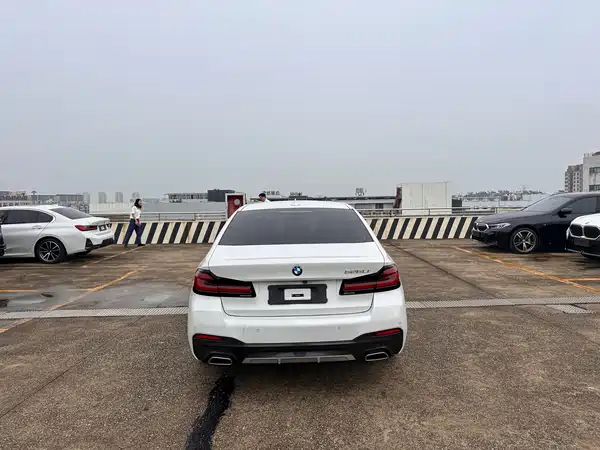 BMW 5 Series 2024