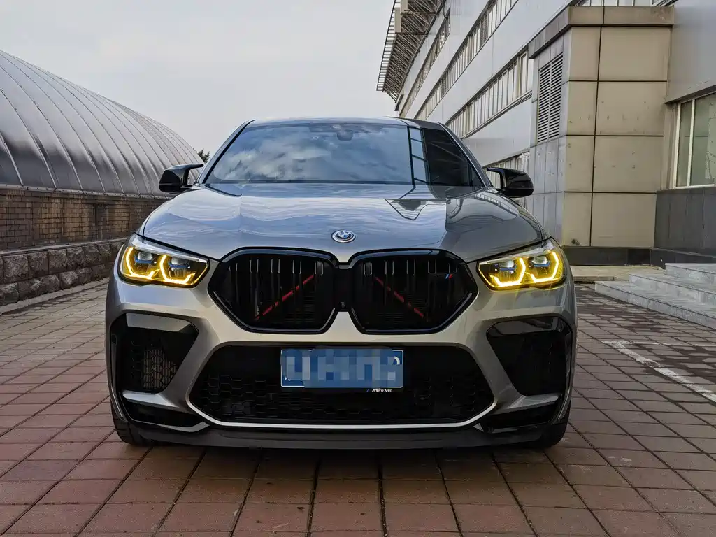 BMW X6 M 2022