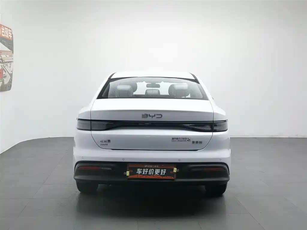 BYD Seal 05 DM-i 2025 — фото 4