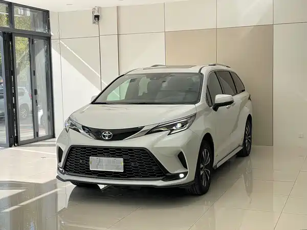 Toyota Granvia 2024