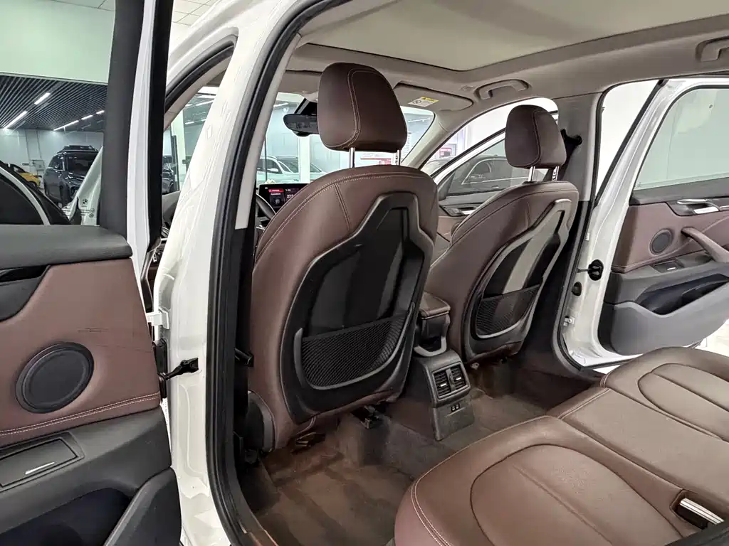 BMW X1 2020 — фото 10