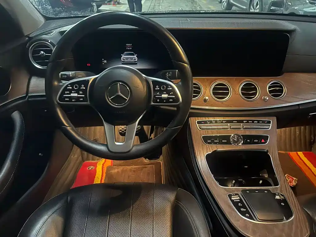 Mercedes-Benz E-Class 2019 — фото 9