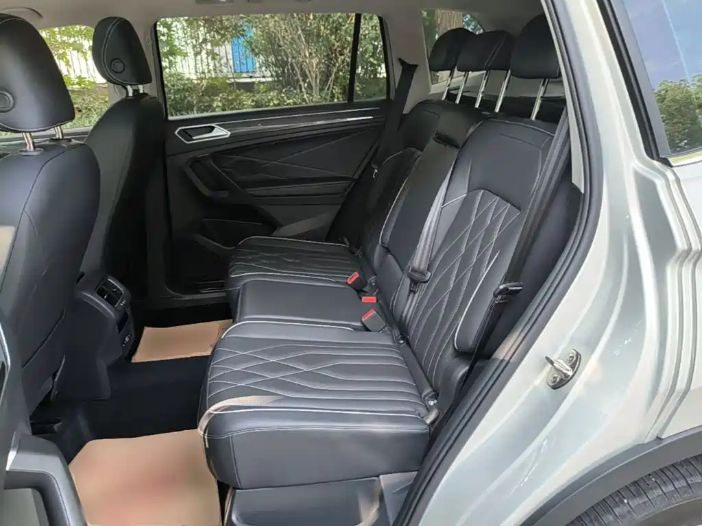 Volkswagen Tiguan L 2023 — фото 17