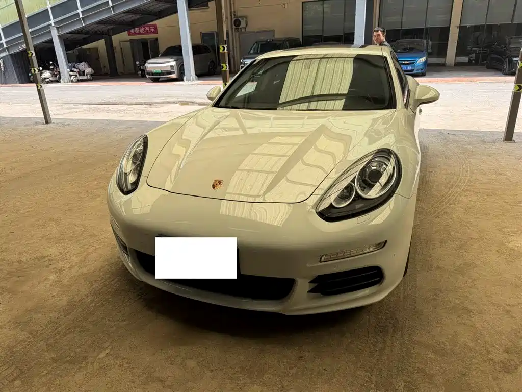 Porsche Panamera 2014