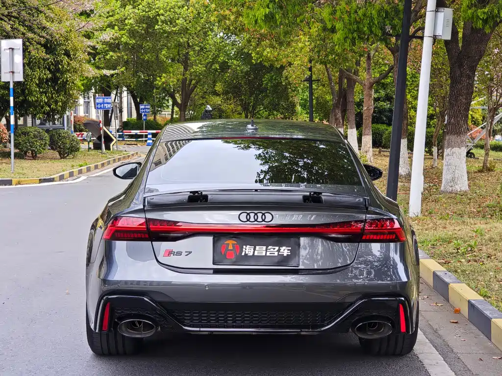 Audi RS 7 2021 — фото 5