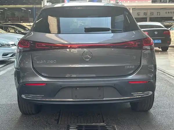 Mercedes-Benz EQA 2023