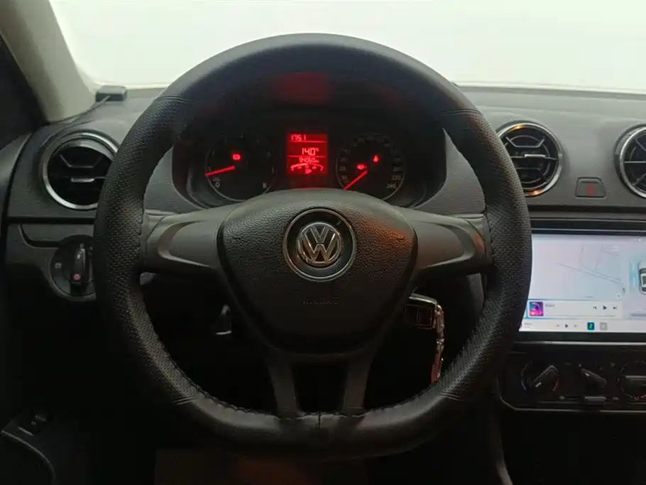 Volkswagen Jetta 2018 — фото 15