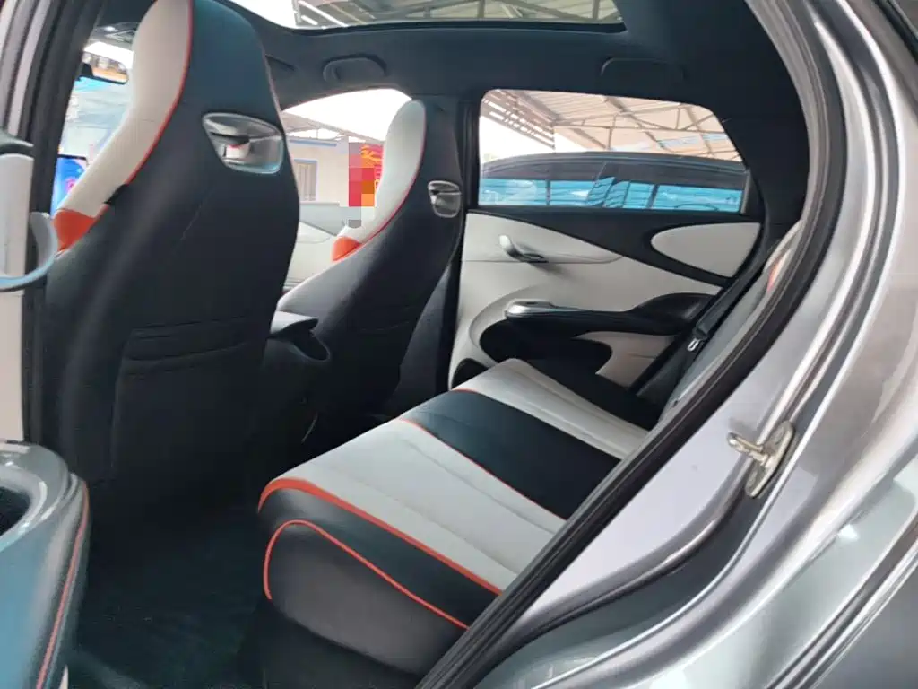 BYD Dolphin 2023 — фото 17