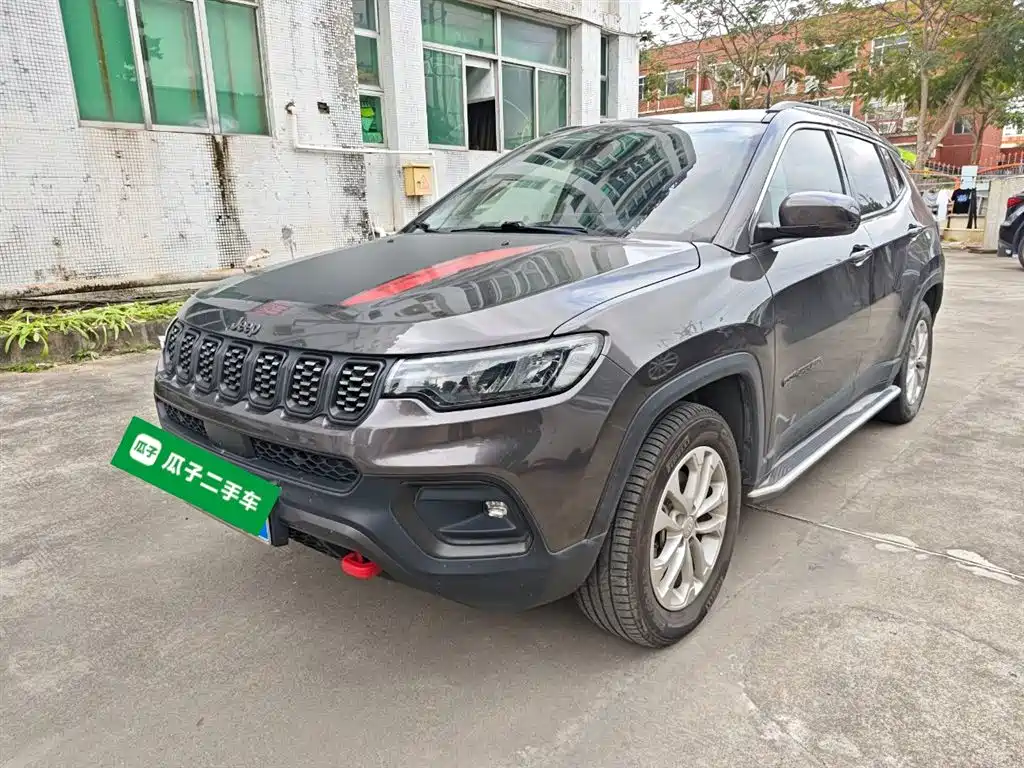Jeep Compass 2021 — фото 2