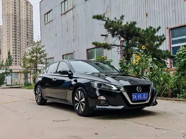 Nissan Teana 2022