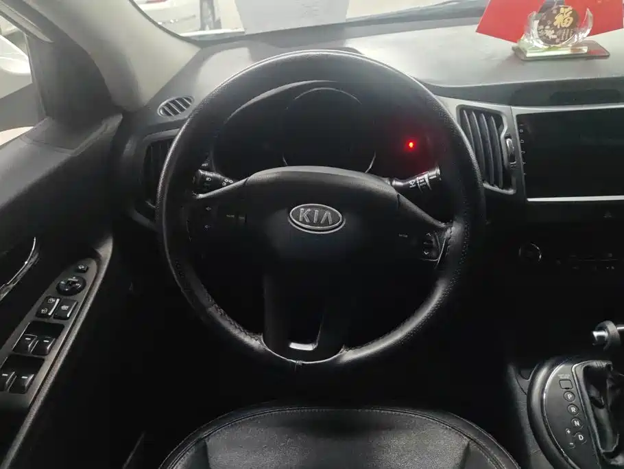 Kia Sportage 2012 — фото 15