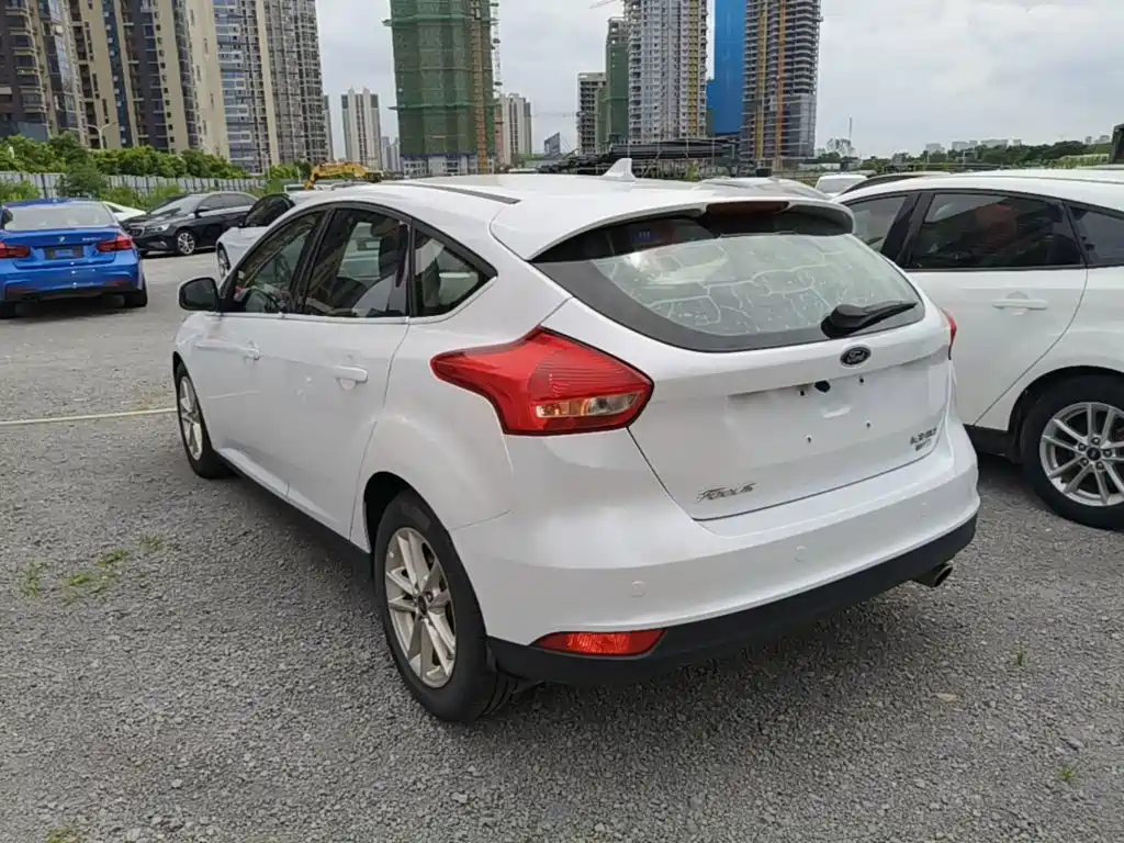 Ford Focus 2016 — фото 5