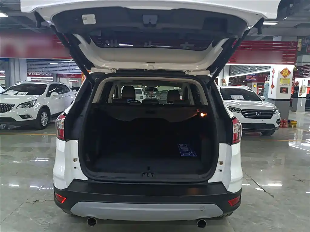 Ford Kuga 2018 — фото 19