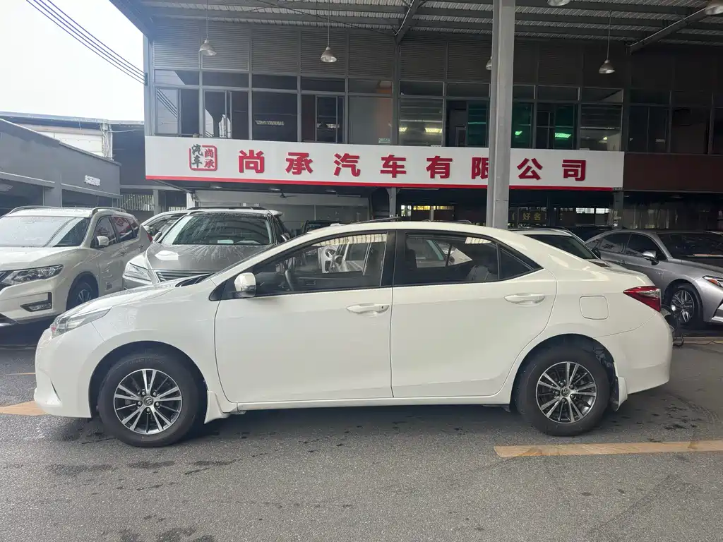 Toyota Levin 2015 — фото 3