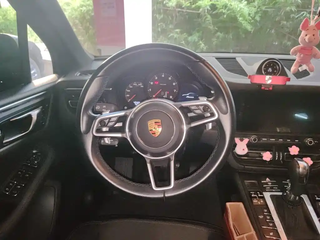Porsche Macan 2021 — фото 11