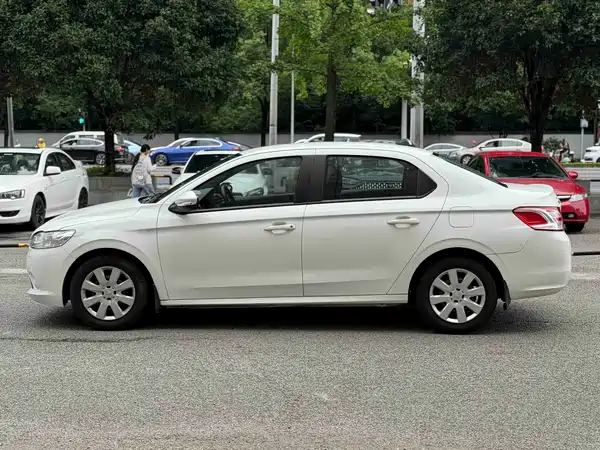 Peugeot 301 2014