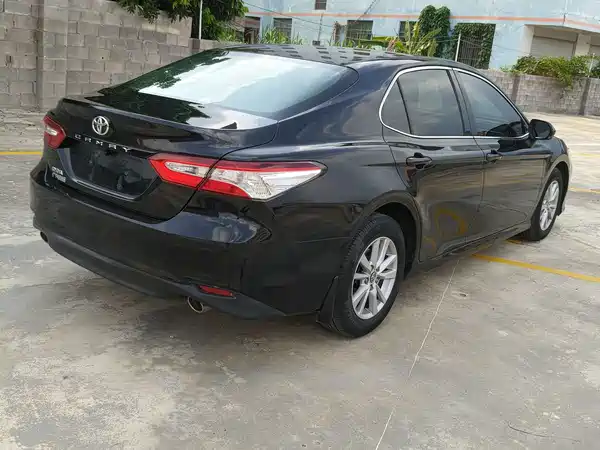 Toyota Camry 2018