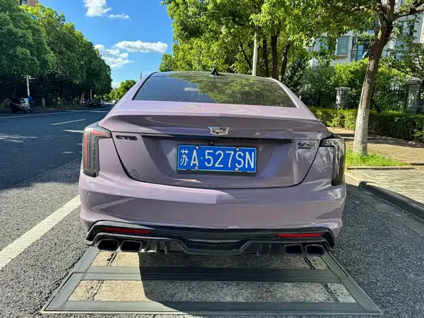 Cadillac CT5 2023
