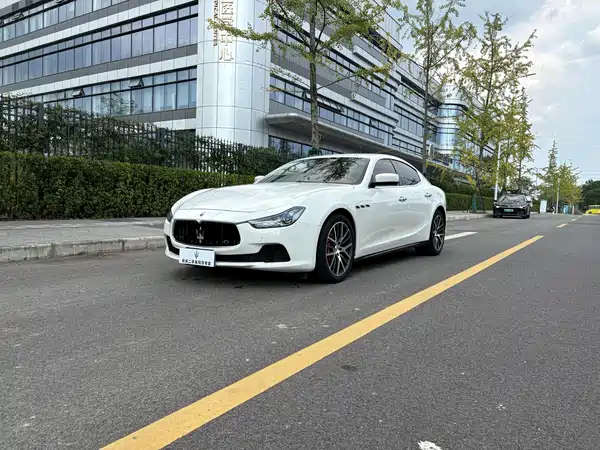 Maserati Ghibli 2015