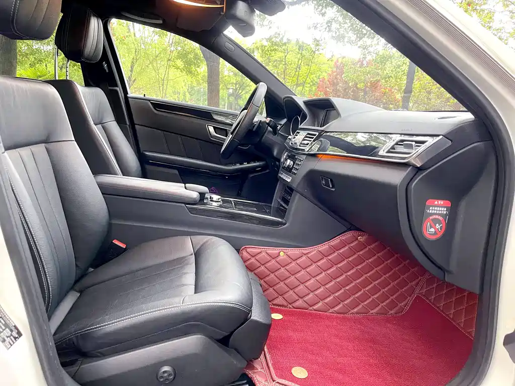 Mercedes-Benz E-Class 2015 — фото 12