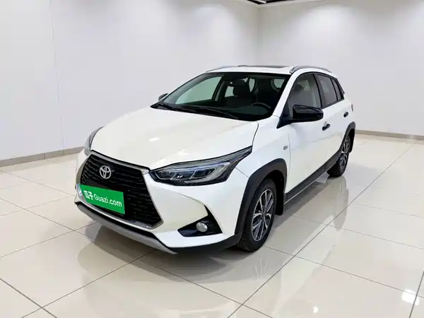 Toyota Yaris L 2021