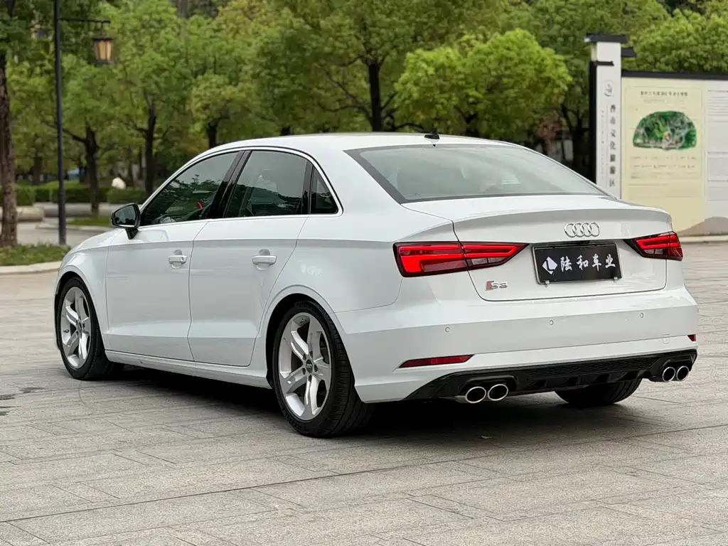 Audi A3 2019 — фото 19