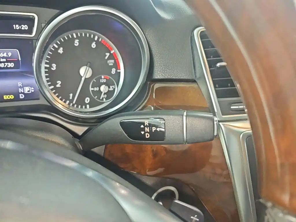 Mercedes-Benz M-Class 2015 — фото 14