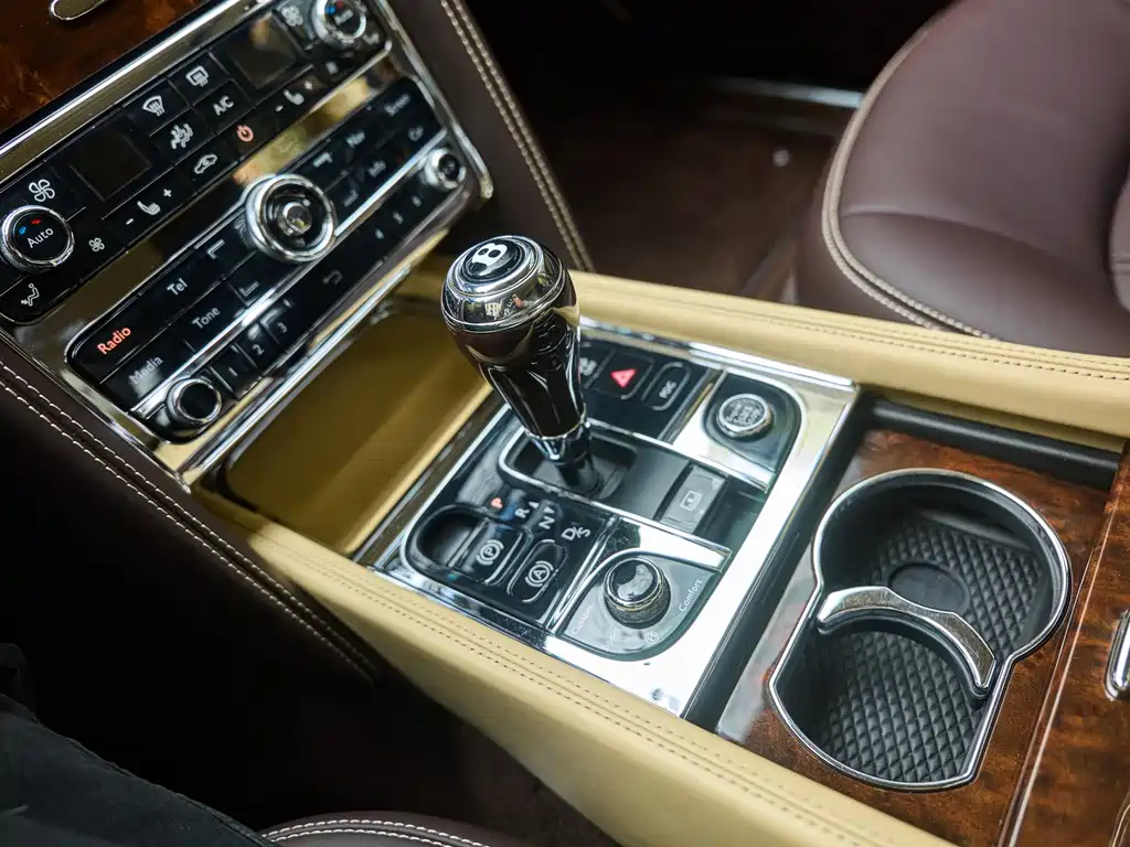 Bentley Mulsanne 2013 — фото 20