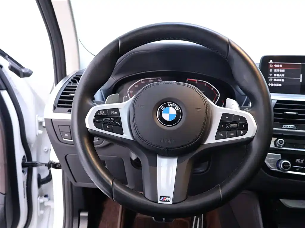 BMW X4 2021 — фото 16