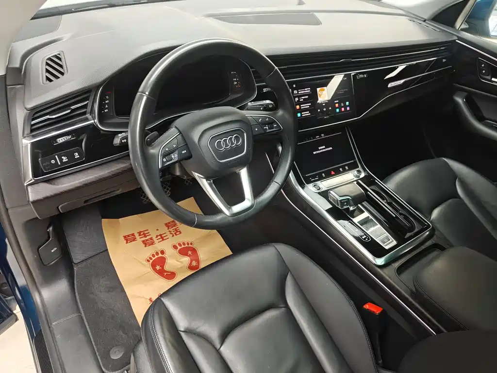 Audi Q8 2021 — фото 18