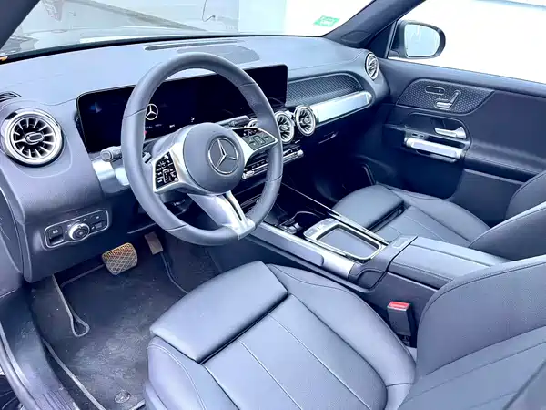 Mercedes-Benz EQB 2025