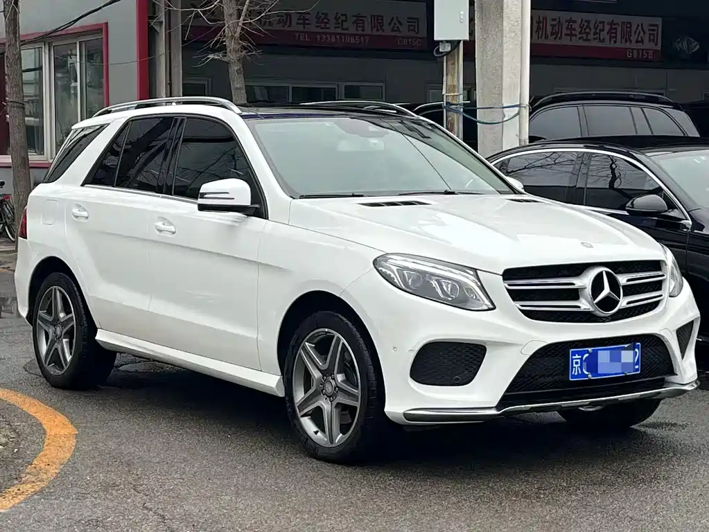Mercedes-Benz GLE 2016 — фото 3