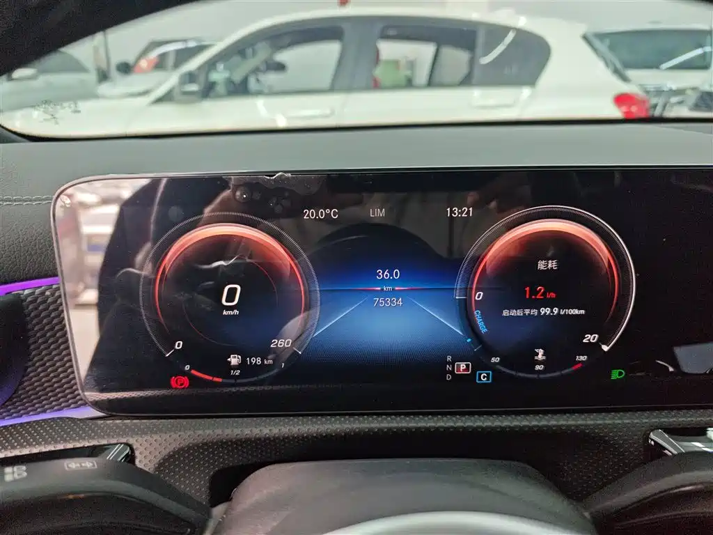 Mercedes-Benz A-Class 2022 — фото 12