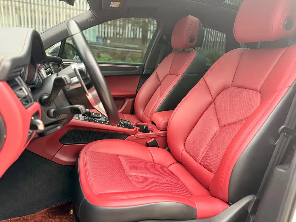 Porsche Macan 2022 — фото 15