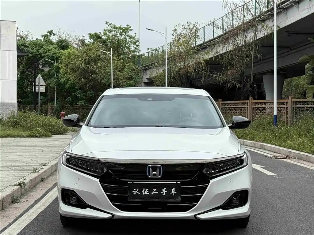 Honda Accord 2023 — фото 1