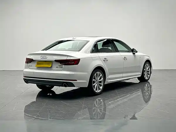 Audi A4L 2018