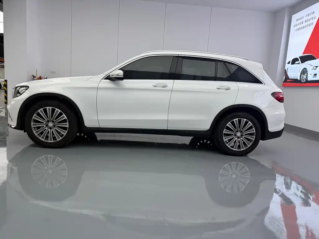 Mercedes-Benz GLC 2017 — фото 8