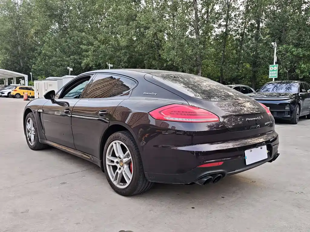 Porsche Panamera 2015 — фото 4