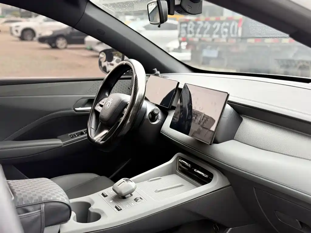 BYD Qin PLUS 2025 — фото 10